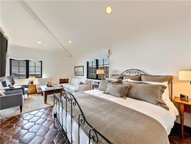 Sweeping Pacific Views malibu Luxury Home